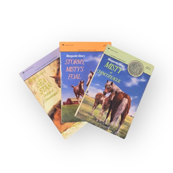 Marguerite Henry | Vintage Boxed Book Set of 3 Children’s Books | EUC - Picture 1 of 8